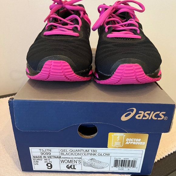 ASICS Gel Quantum 180 Women's Sneakers, Size 9 - Worn Once - Picture 2 of 5